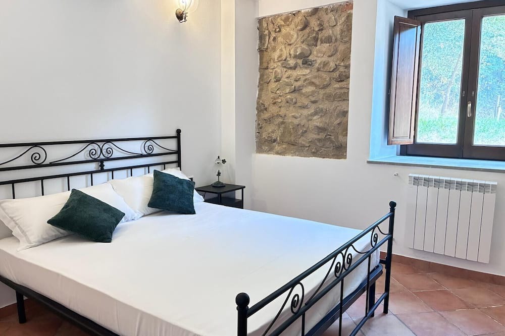 Naso Apartment | Fattoria San Pio - Limone Room with Mountain View, Breakfast & Wi-Fi
