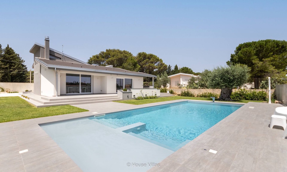 Chiusa Cavalli Villa | FlaBen Luxury Villa - Two Bedroom Villa, Sleeps 4
