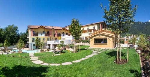 Borso del Grappa Hotel | Garden Relais