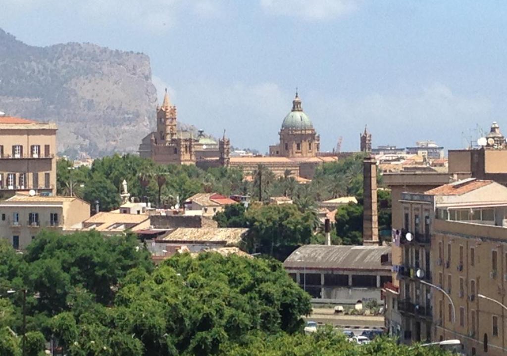 Montegrappa Apartment | Giù a Palermo