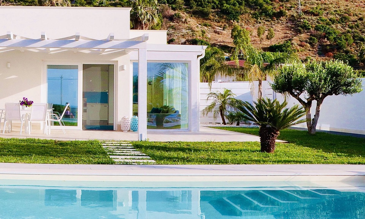 Terrasini Villa | Golden Holiday Mare Villa with Pool