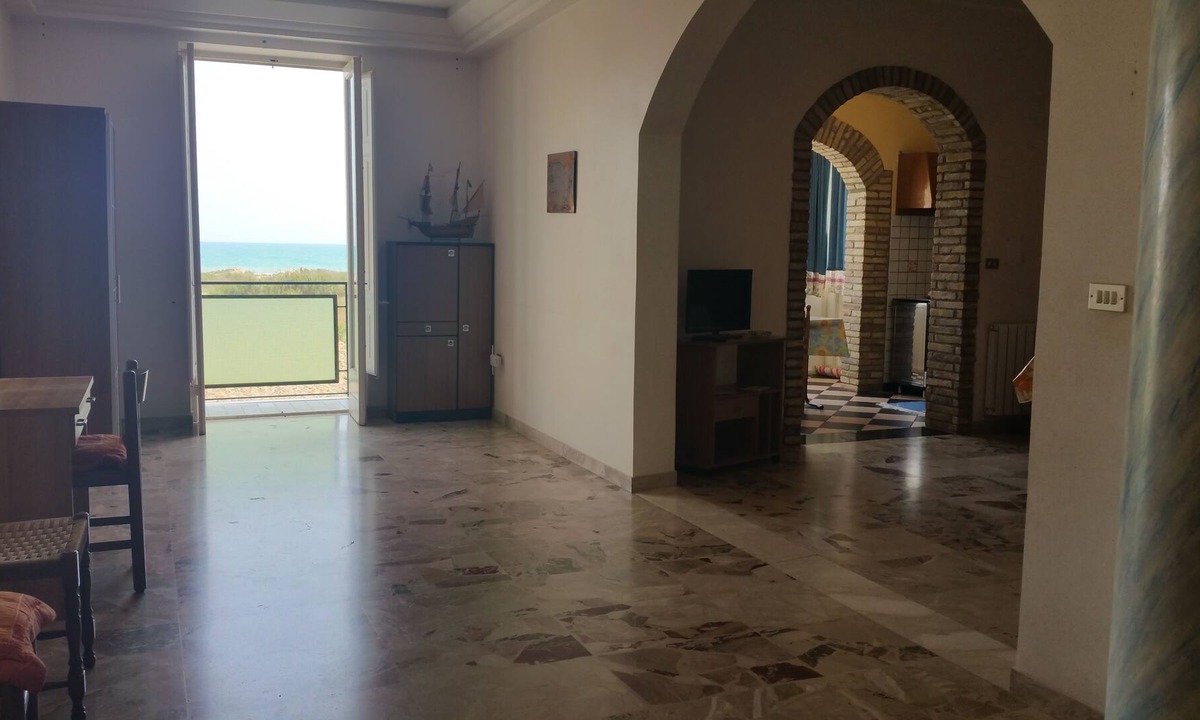 Licata Apartment | Holiday Apartment Antona "Apartment 2" 150 meters from the sea WiFi Free, Best price