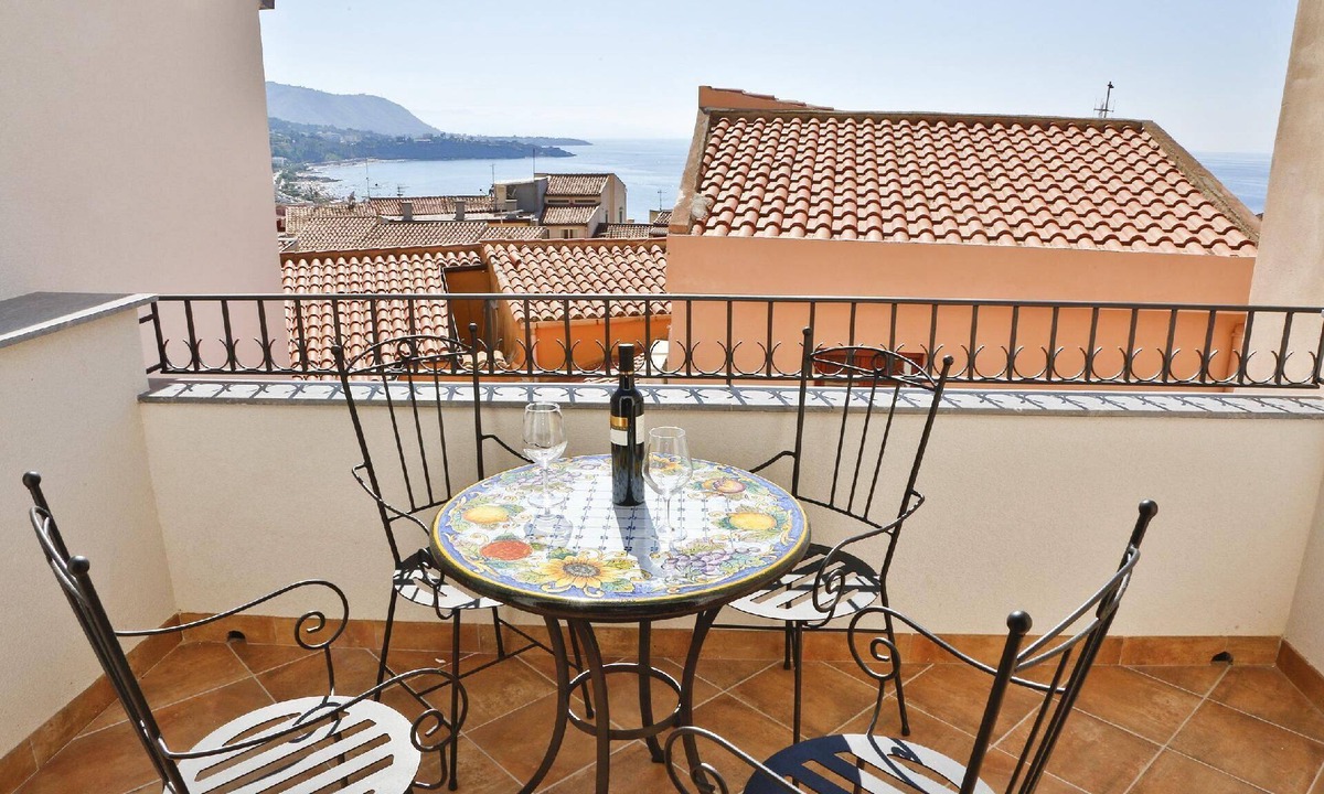 Old Town House | Holiday apartment Cefalù for 1 - 3 persons with 2 bedrooms - Holiday house