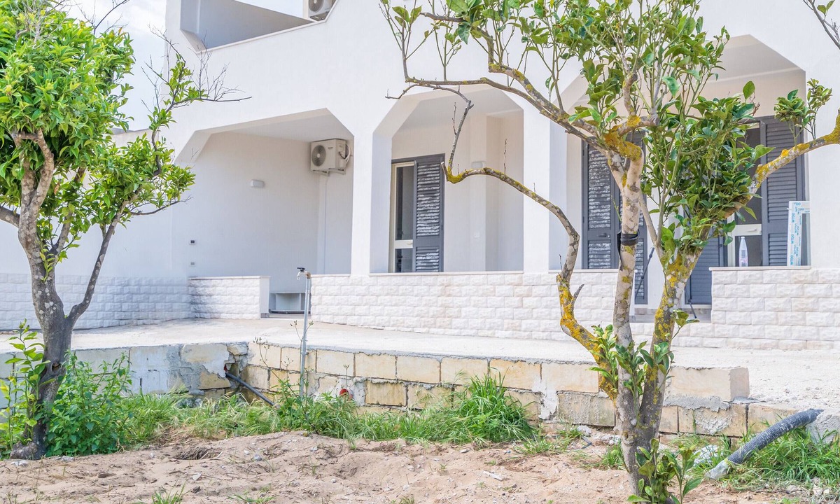 Granelli Apartment | Holiday Apartment "Il Pescatore" with Sea View, Shared Terrace & A/C