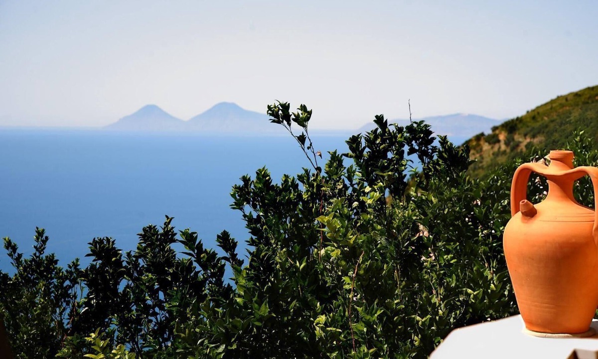 Santo Stefano Apartment | Holiday apartment Gioiosa Marea for 1 - 4 persons with 1 bedroom - Twin house