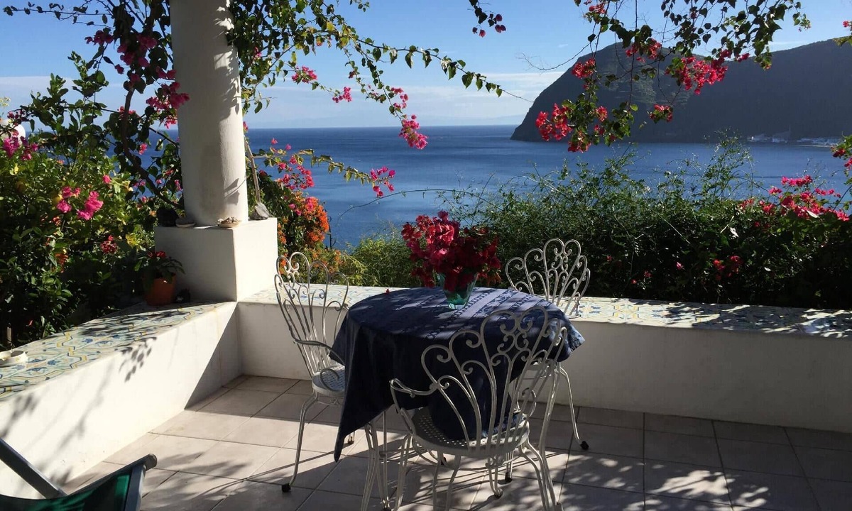 Canneto Apartment | Holiday apartment Lipari (Stadt) for 1 - 4 persons with 2 bedrooms - Row house