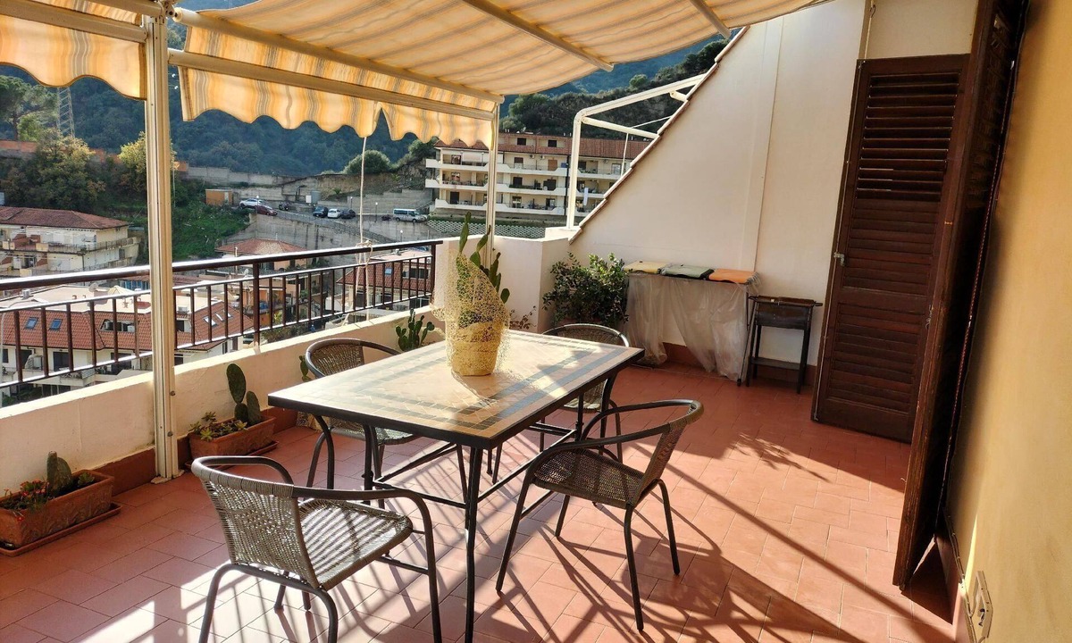 Letojanni Apartment | Holiday flat 'Entire' with terrace