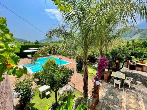 Mitogio House | Holiday Home in Sicily near Mount Etna
