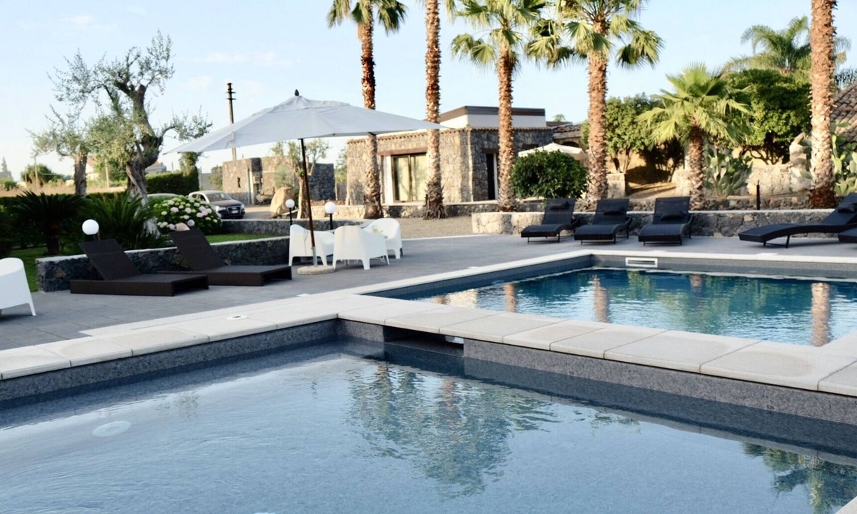 Archi House | Holiday Homes Borgo Papardo "Stone"