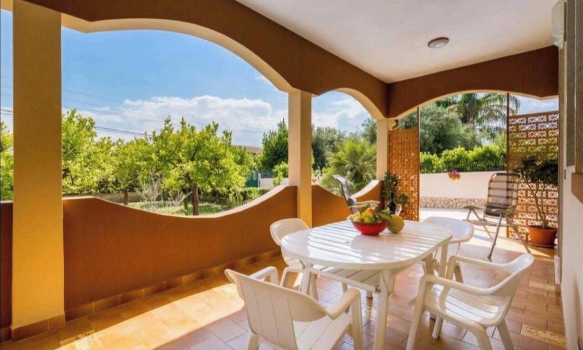 Gallina Apartment | Homerez - Apartment in Avola
