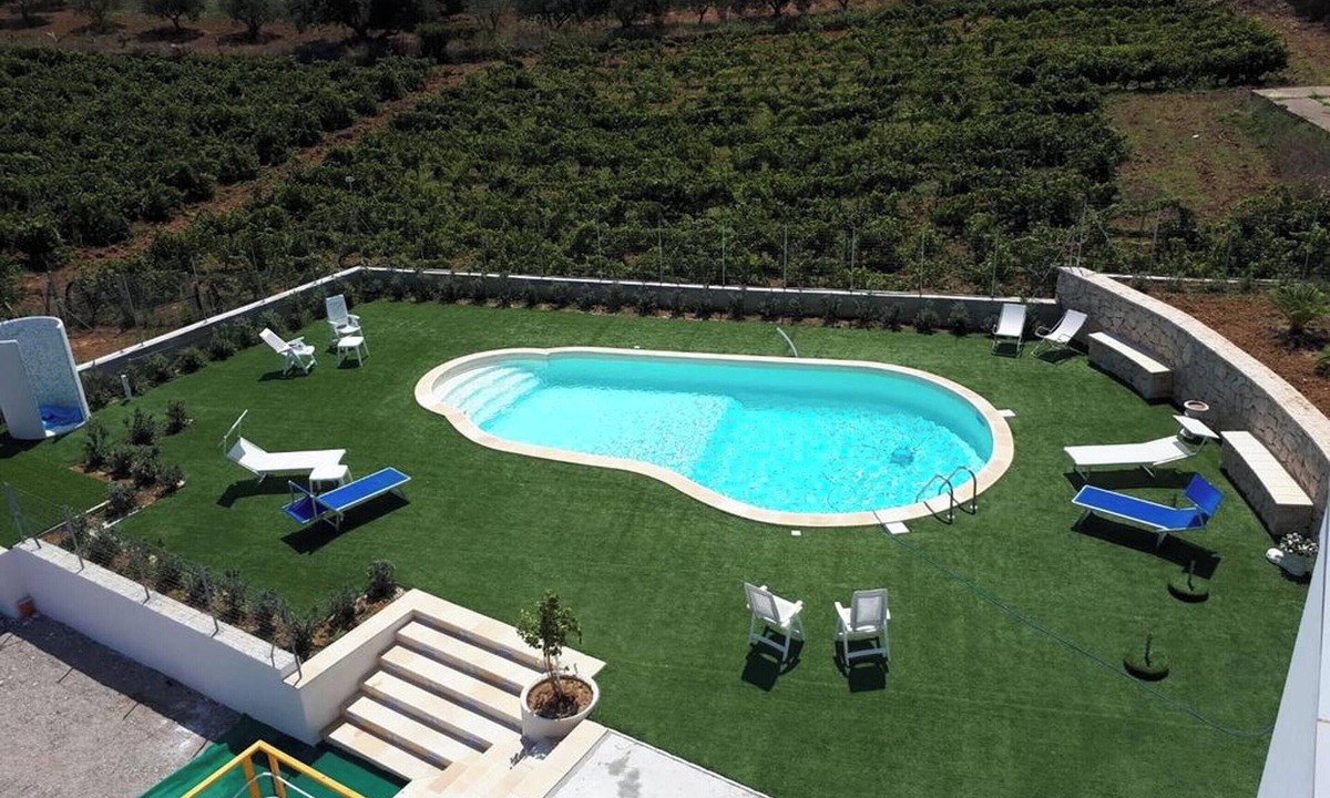 Alcamo Villa | Homerez - Spacious villa with sea and mountain views in Alcamo