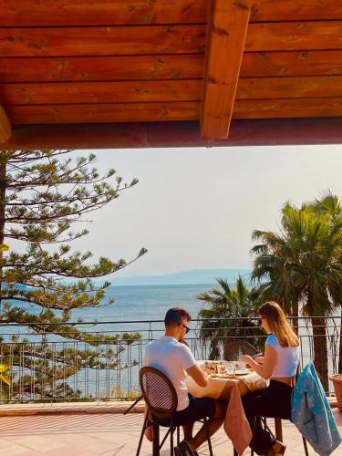 Spisone Hotel | Hotel Baia Delle Sirene