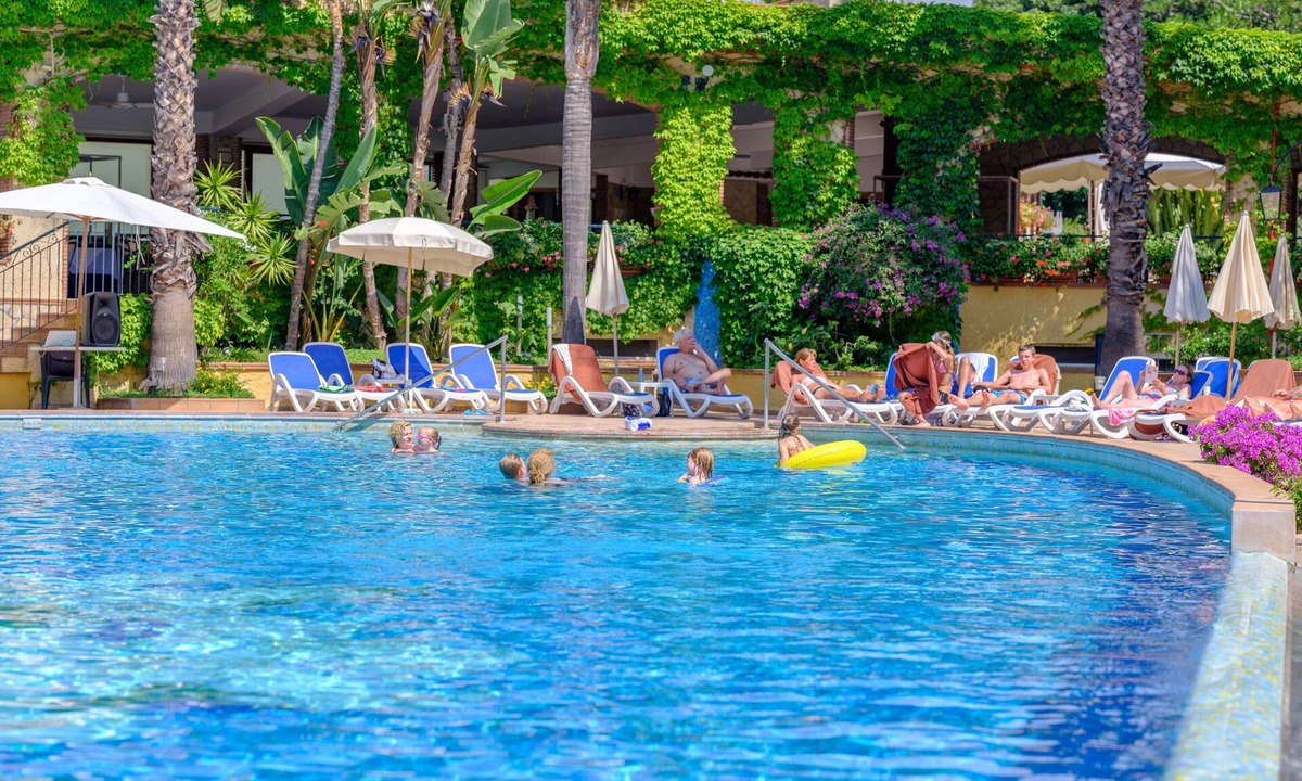Chianchitta-Pallio Hotel | Hotel Caesar Palace