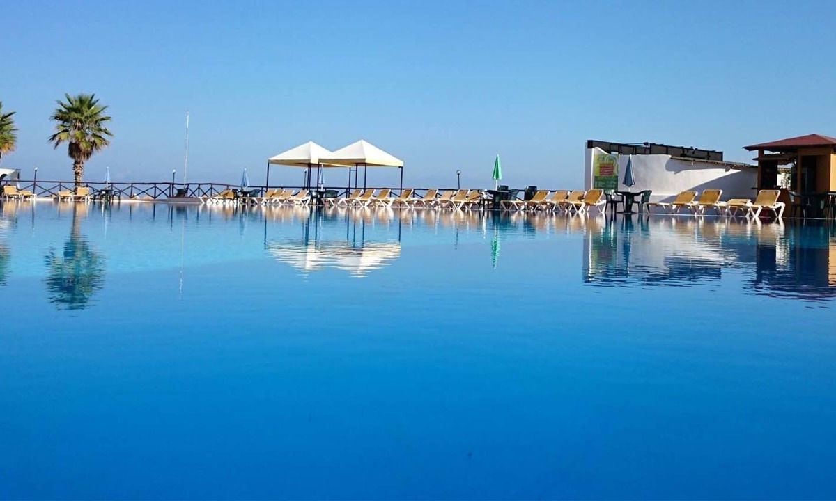 Patti Hotel | Hotel Club La Playa