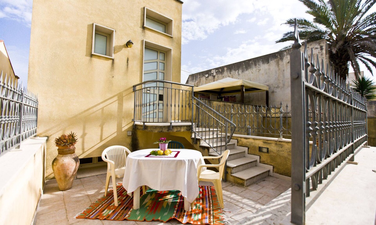 Paparella Hotel | Hotel History