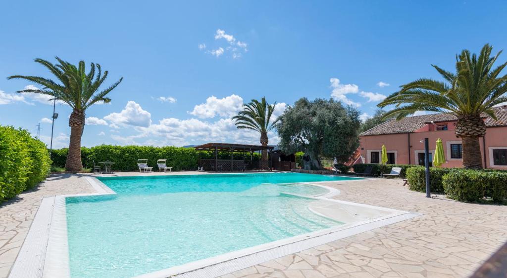 Maeggio Hotel | Hotel Lady Lusya