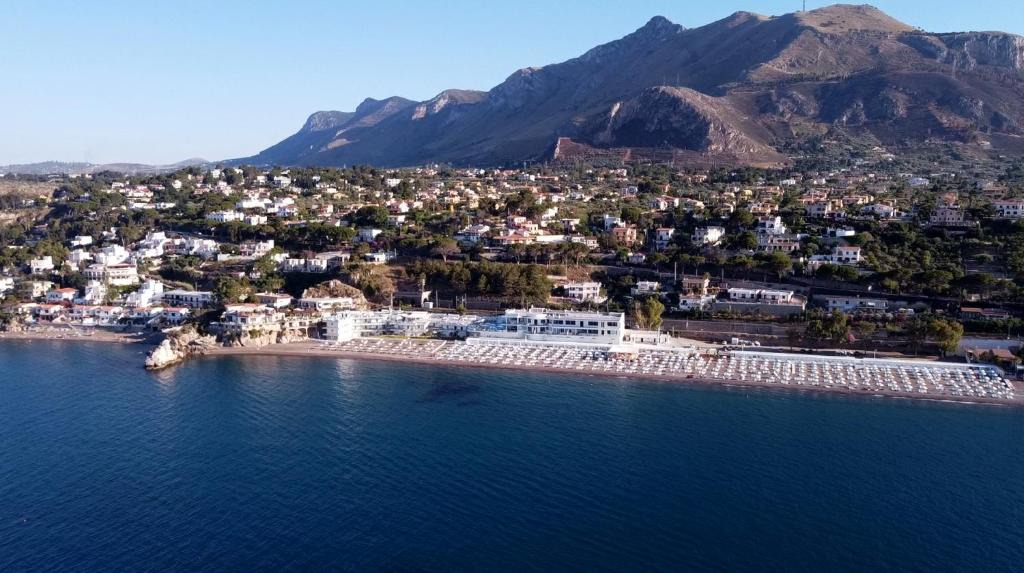 Torre Colonna-sperone Hotel | Hotel Sporting Club