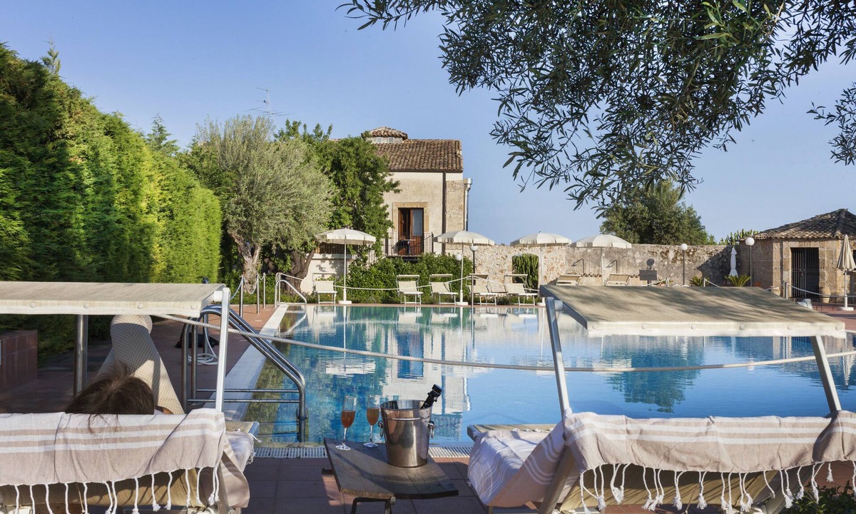 Noto Hotel | Hotel Villa Favorita