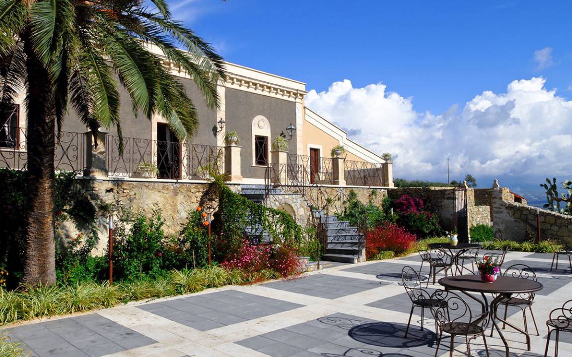 Centuripe House | House ∙ 5 bedrooms ∙ 12 guests