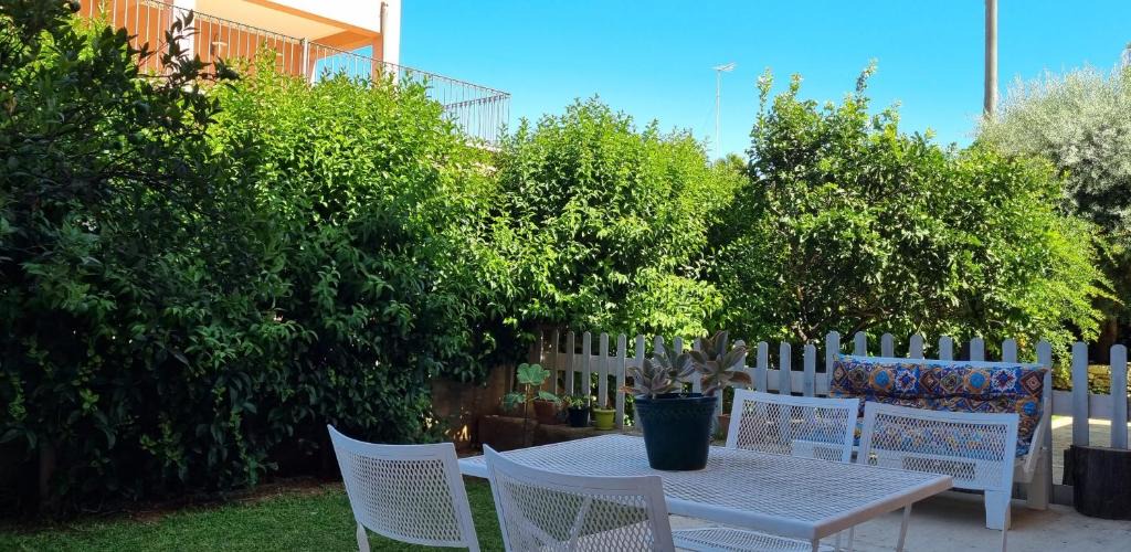 Tiche Apartment | House of Flowers