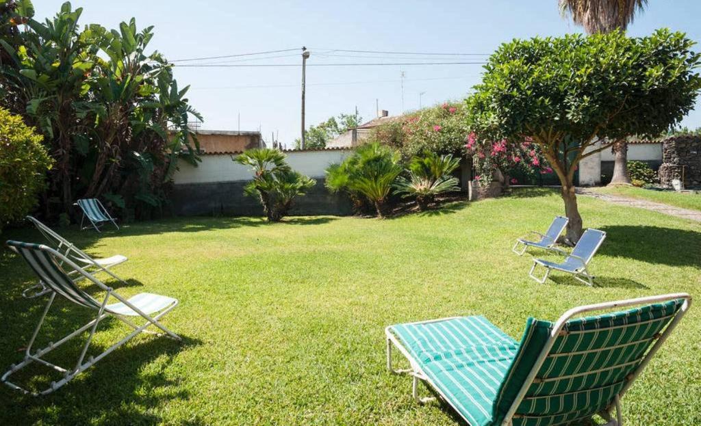 Acireale House | House with garden near the sea