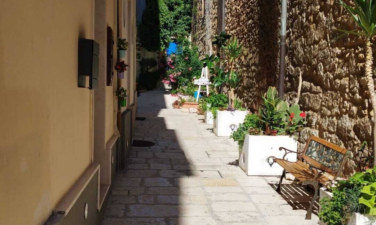 Brindisi Histotic Center House | House with hot tub (BRAMA WELLNESS EXPERIENCE)