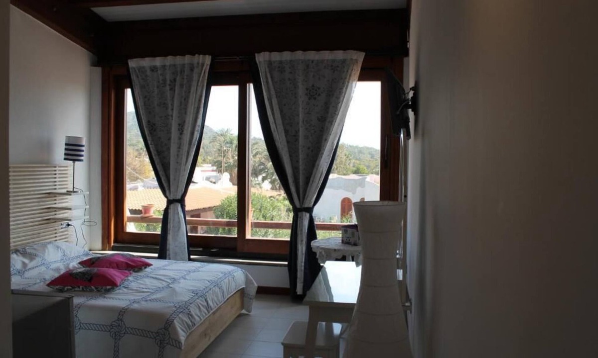 Vulcano Porto Bed & Breakfast | Il Caimano B&B