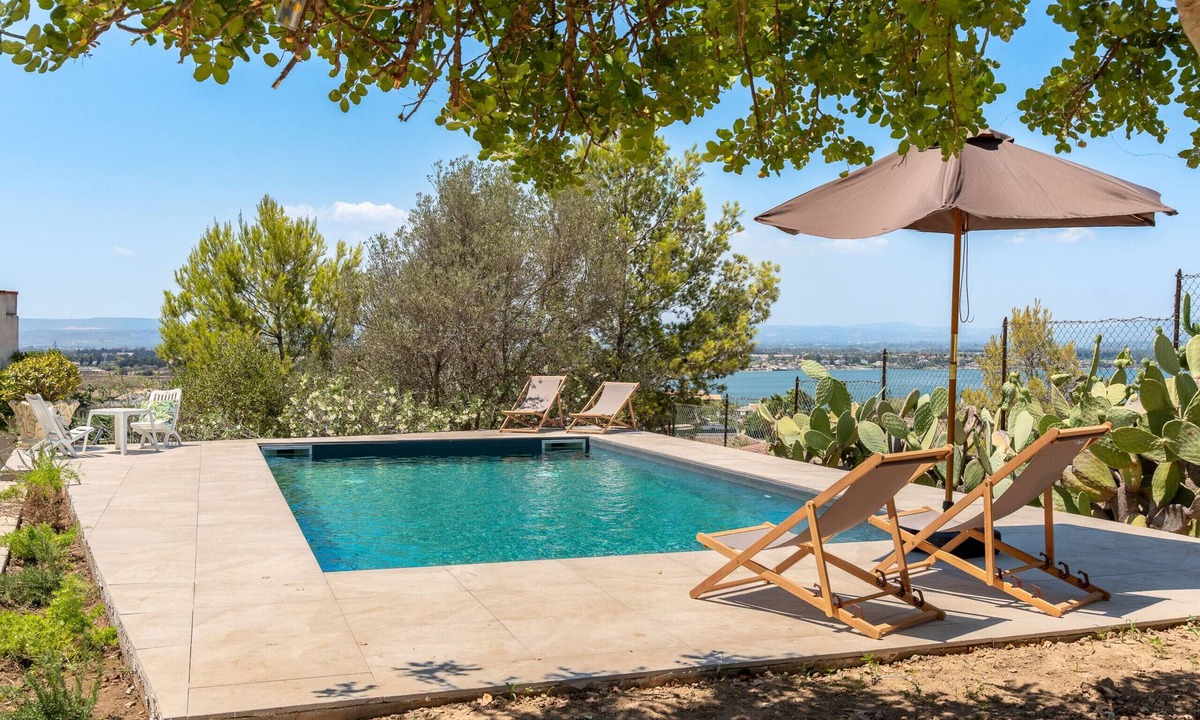 Isola Apartment | Il giardino delle Esperidi con piscina by Wonderful Italy