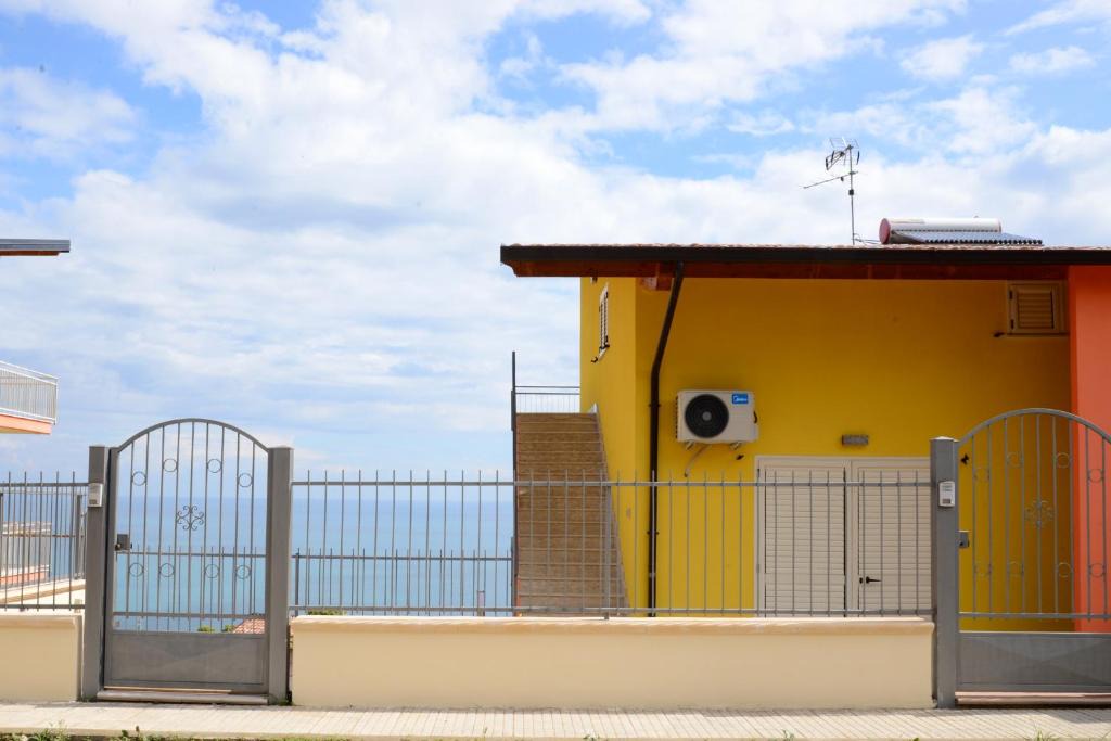 Montegiordano House | Jonico Guest house .. calabria