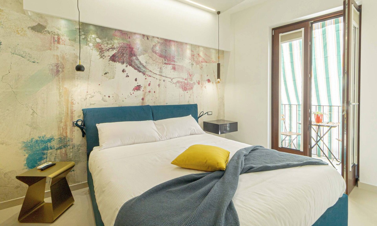 Castelbuono Bed & Breakfast | Jura House - Light 5 minutes from the historic center new and cozy apartment