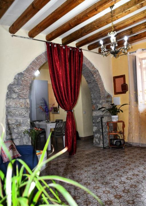 Caccamo House | L' Arco Antico