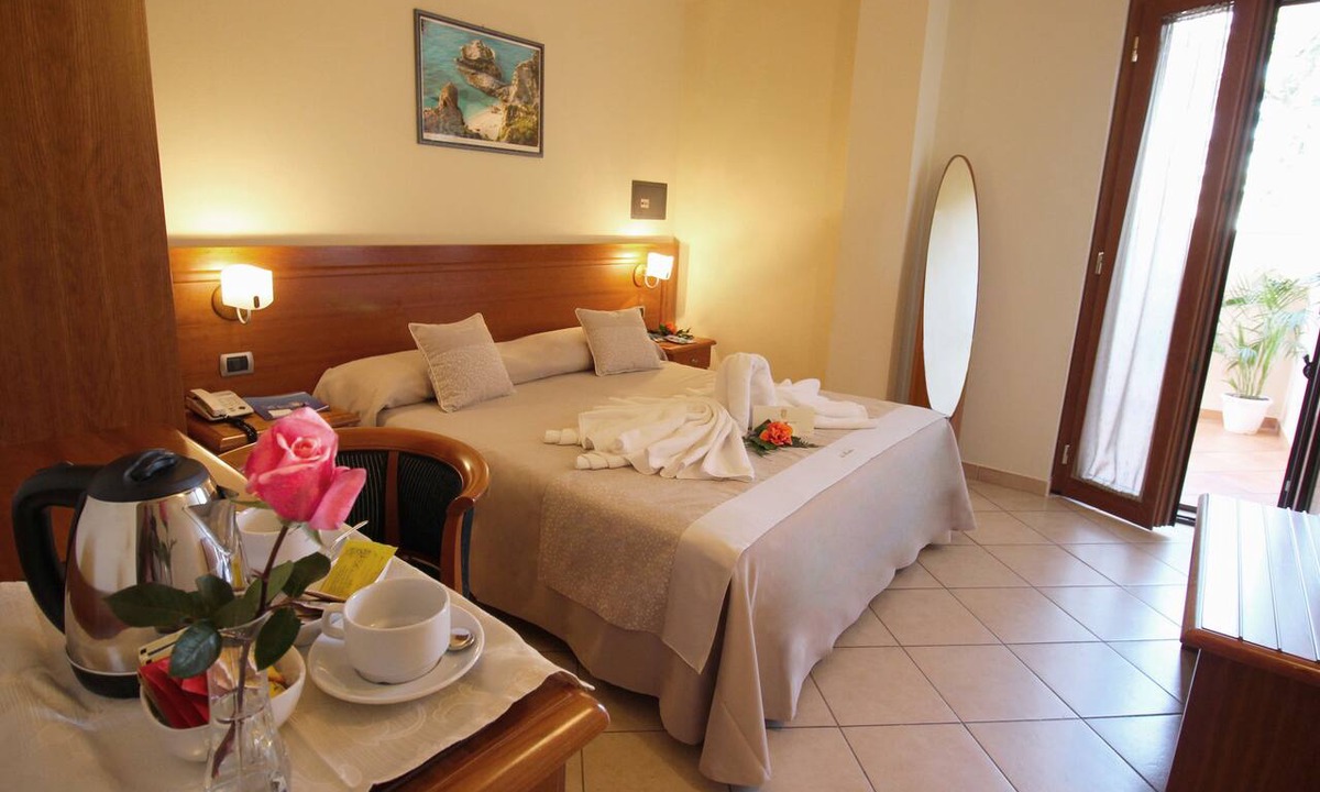 San Nicolo Hotel | La Bussola Hotel Restaurant