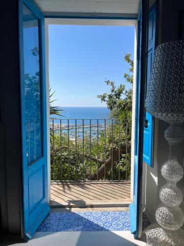 Capo d'Orlando House | La Casa del Nespolo - Exclusive Country Suites - Seaview Pool & Self Check-in