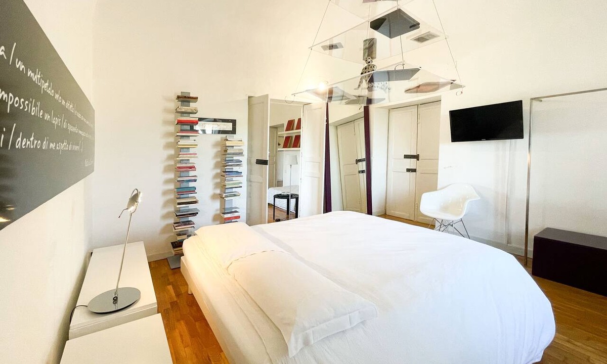 Pergusa Bed & Breakfast | La Casa del Poeta - Enna
