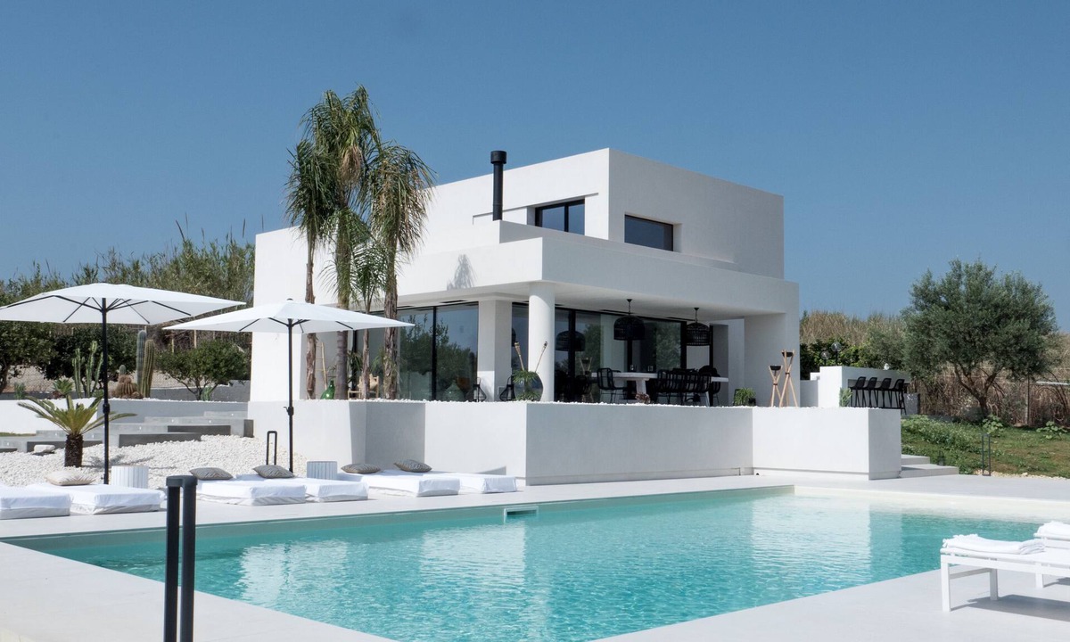 Santa Maria del Focallo Villa | La Casa Bianca