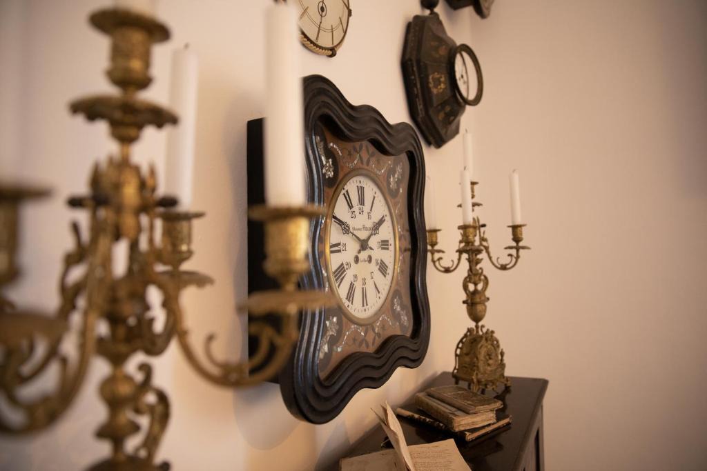 Enna Apartment | La casa sulla piazza (Historic apartment)