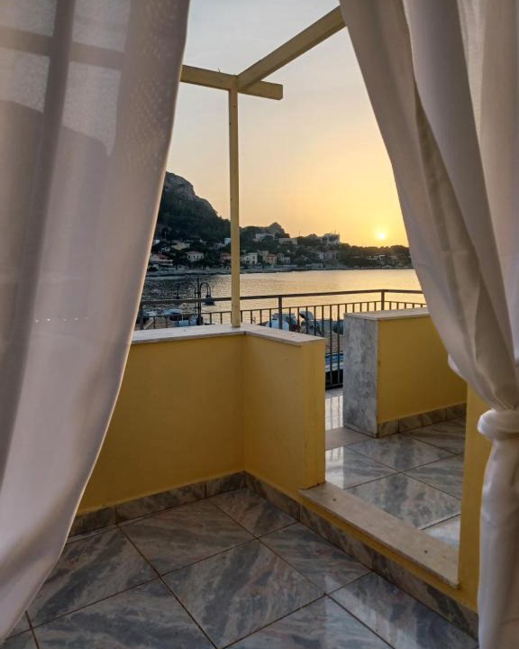 Sferracavallo House | La casetta al mare