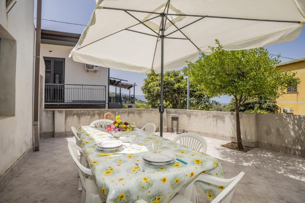 Capri Leone House | La Casuzza di Sara