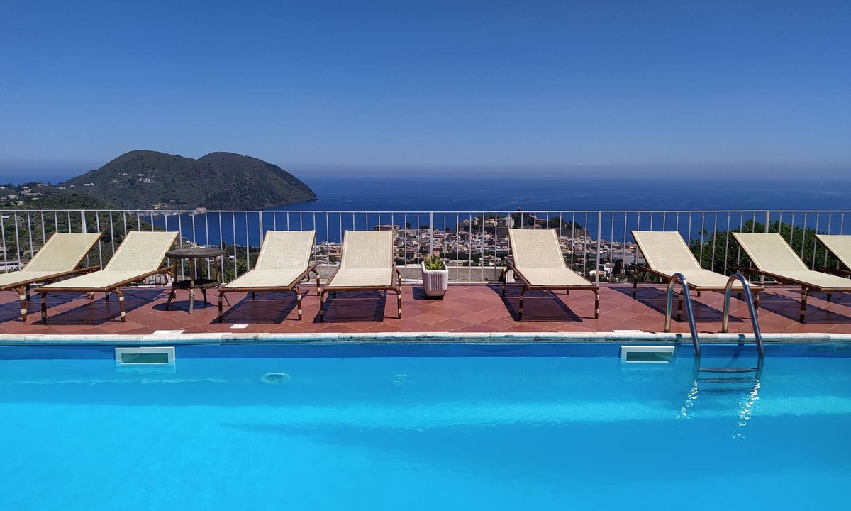 Lipari Historic Centre House | La Greca panoramic house in villa with swimming pool in Lipari