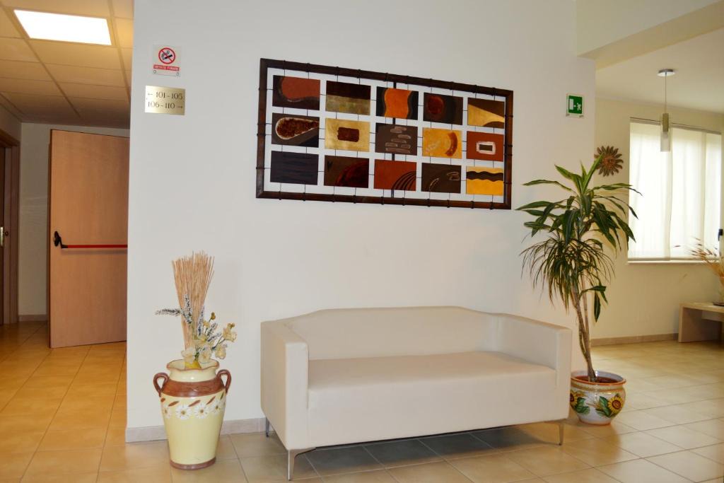 Rometta Marea Hotel | La Lanterna Hotel