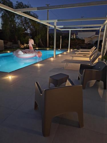 Trappeto House | La Marina Pool Villa