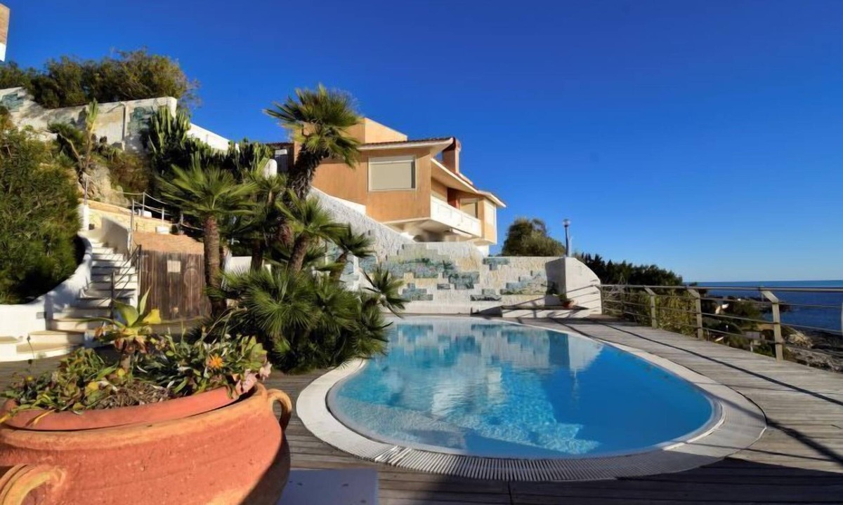Plemmirio Apartment | La Rosa sul Mare by Interhome