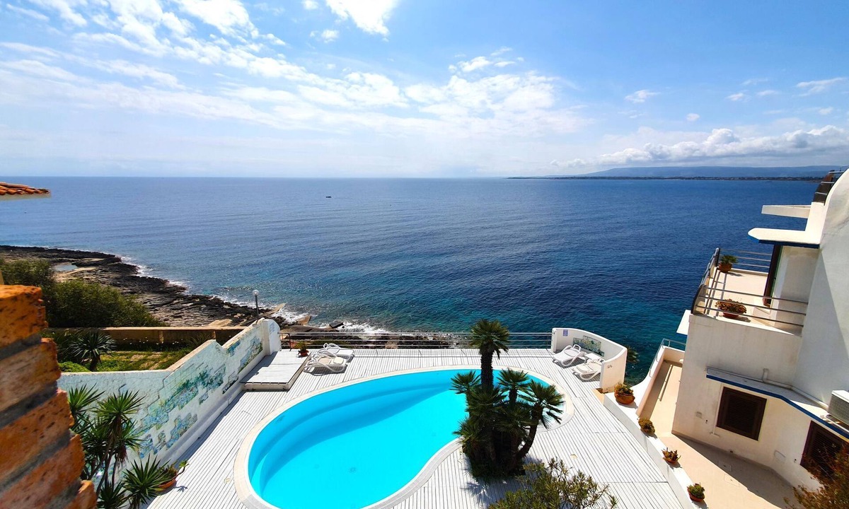 Plemmirio Apartment | La Rosa sul Mare by Interhome