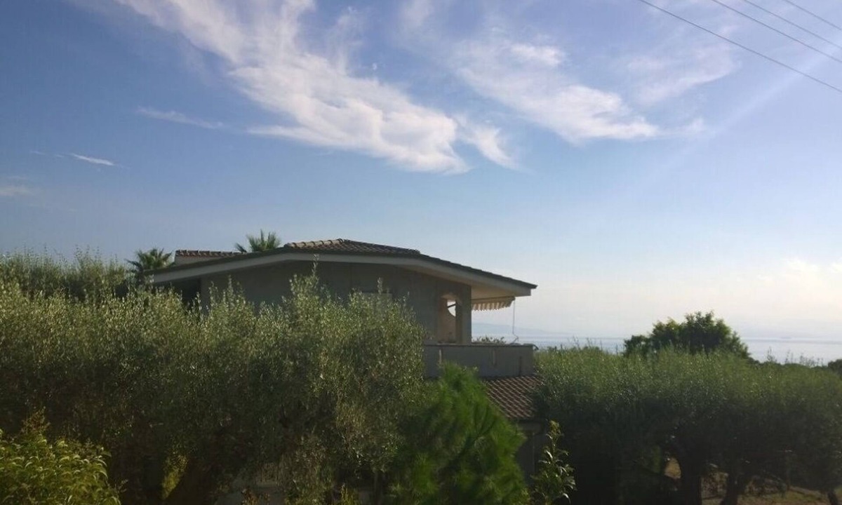 Santa Maria House | La scogliera del capo vacation homes villetta panoramic location Capo Vaticano