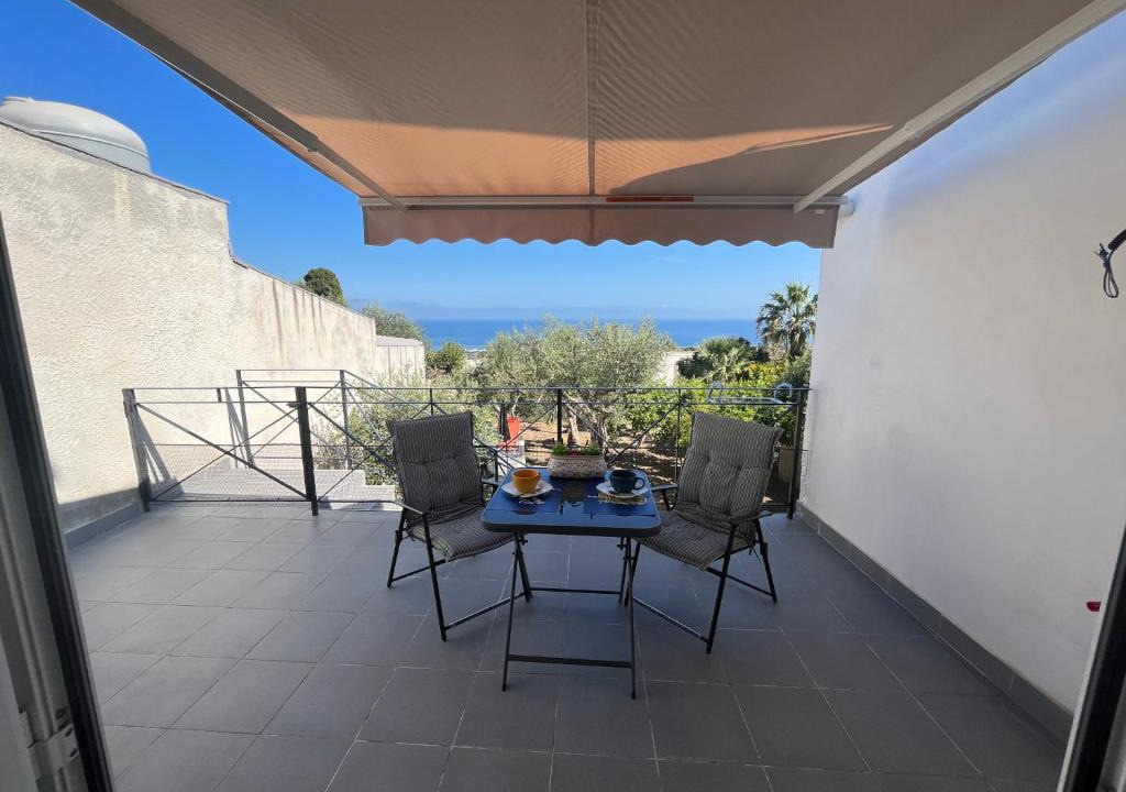 Paparella Apartment | Little Home Valderice