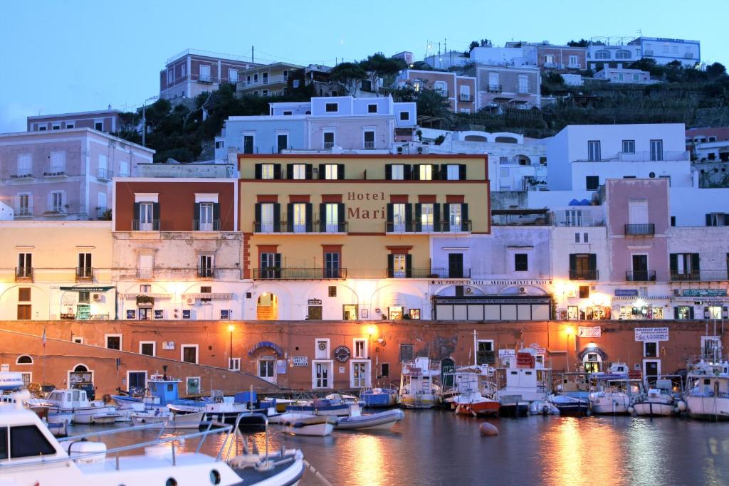 Ponza Hotel | Locanda Mari