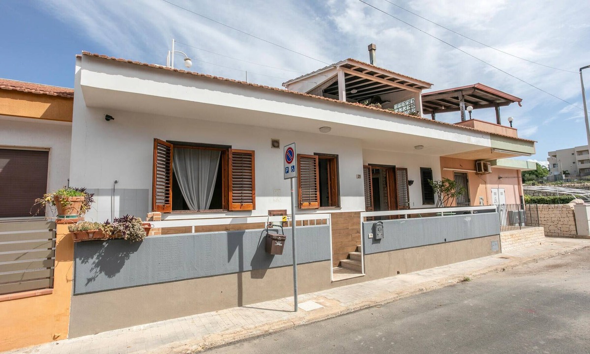 Casuzze House | Lovely home in Santa Croce Camerina