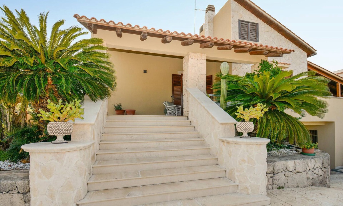 Brucoli House | Lovely home in Augusta