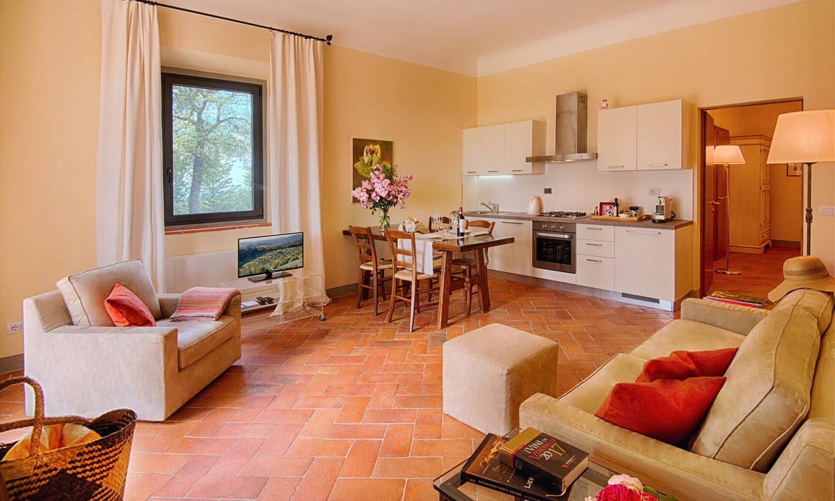 Panzano in Chianti Apartment | Luxury Chianti in La Farfalla