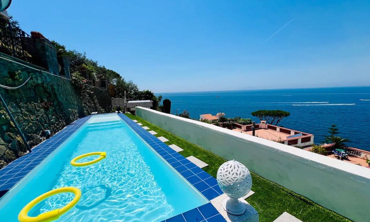 Massa Lubrense Villa | Luxury Villa - La Balena Blu with Pool and Sea View